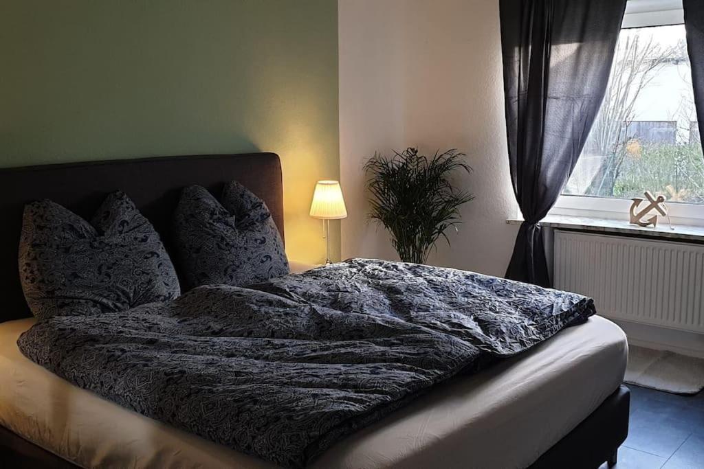 Charmante Haushaelfte Mit Garten Und Terrasse Flensburg Zewnętrze zdjęcie